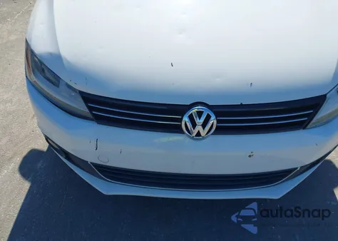 2013 Volkswagen Jetta 2.5L Sel z USA, uszkodzony, nr VIN 3VWLX7AJ4DM354001